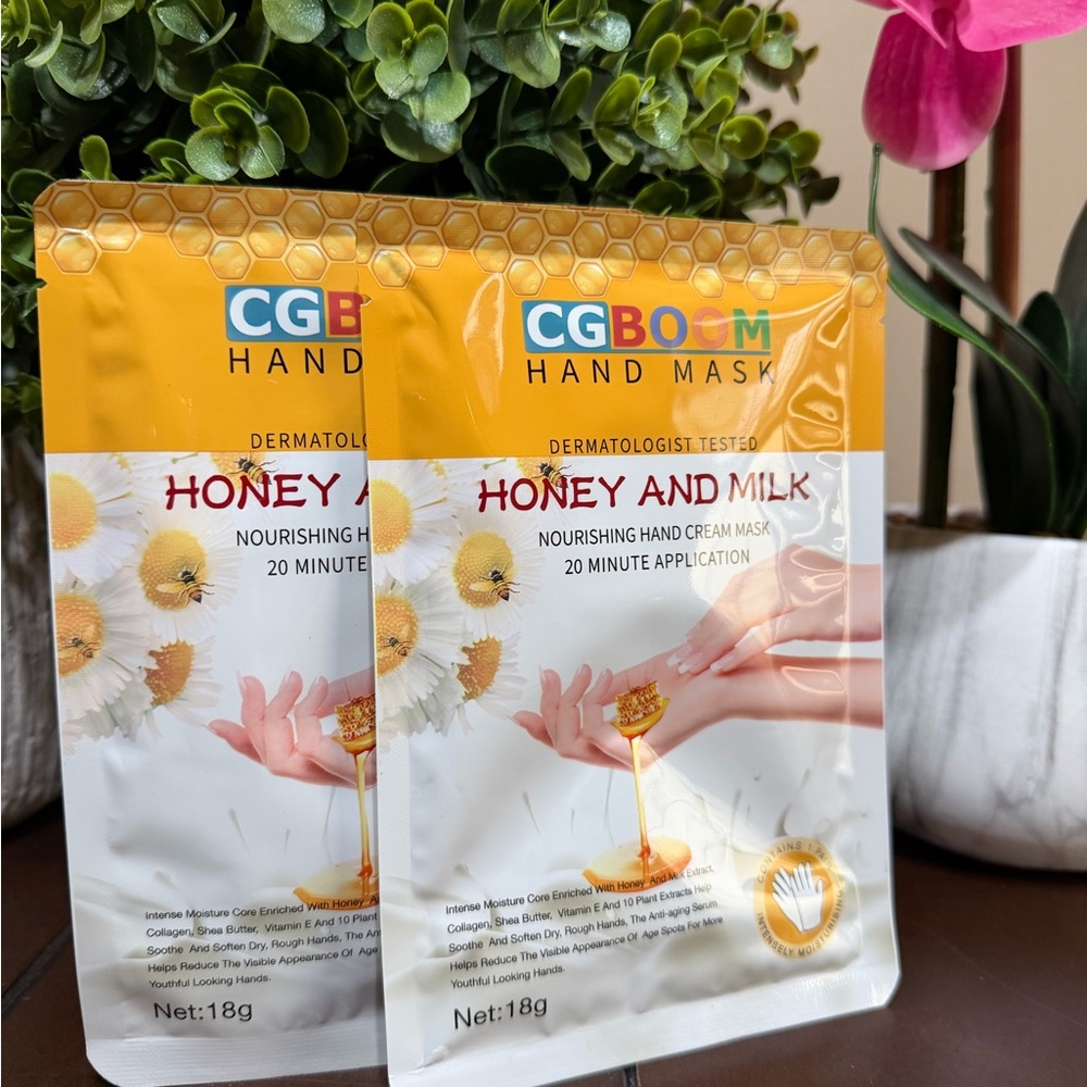 CGBOOM Honey and Milk Hand Mask